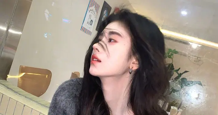 鞠婧祎美图分享