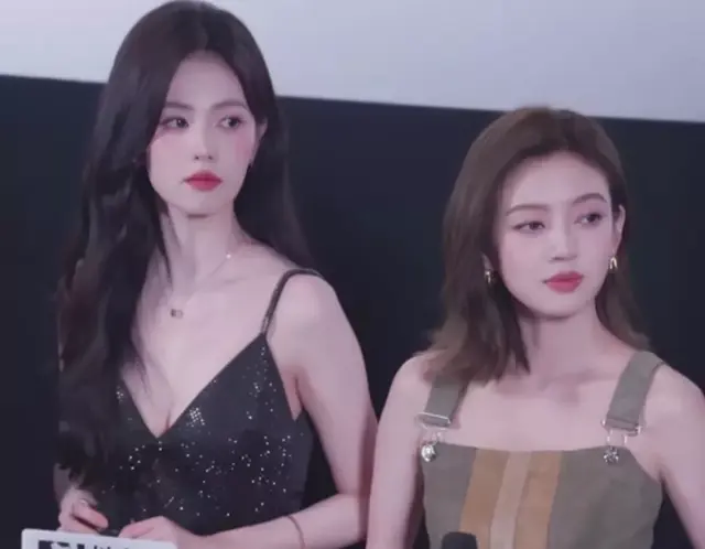 白鹿到底还不算大美女？看她和何瑞贤的合照，答案不言而喻