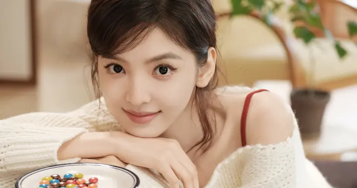 章若楠，甜美女神，少女感满满