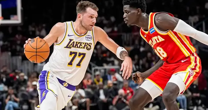 湖人爆冷惨败！东契奇22+5艾顿犯错，老鹰新秀爆发，布朗尼创新高