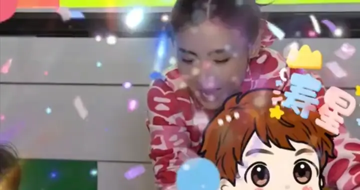 张柏芝给小儿子庆生，7岁小王子暴风抽高！母子互动画面超暖心！
