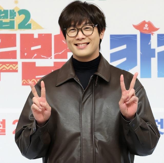 崔丹尼尔向IU道歉？曾因失误让他愧疚至今：真的很抱歉！