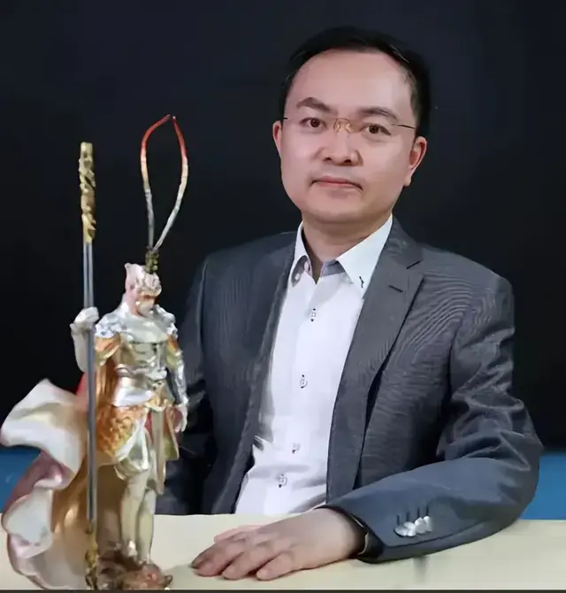 蔡磊：蔡磊罕见现身，公开曝光身体情况，网友：祝福