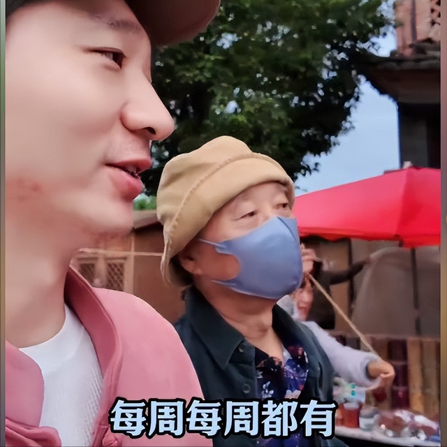 70岁陈佩斯现状：儿子继承衣钵，4孙承欢膝下，他早已衣食无忧