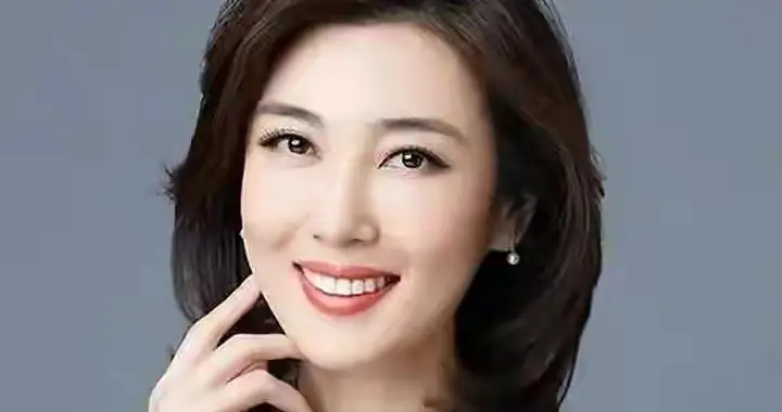 主持人李红年轻的时候