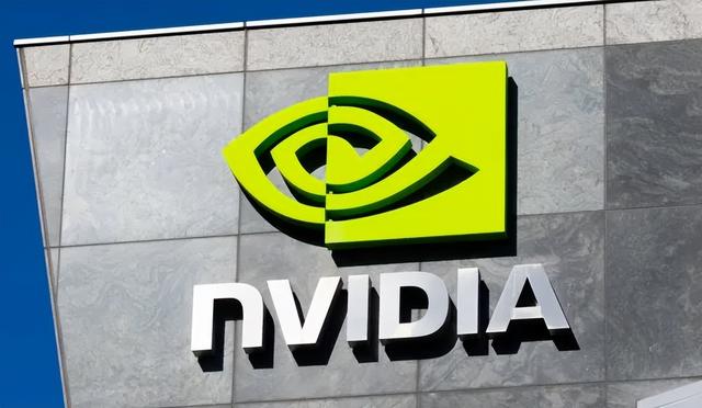 关键时刻，特朗普突然对华“松绑”芯片管制，葫芦里卖的什么药？