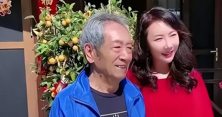 结婚已经11年了，78岁王奎荣走路都得别人搀扶，饶芯语真的幸福吗