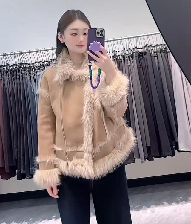 陈亚男发文：以后你的世界我退出，成全你想要的幸福，骂声一片