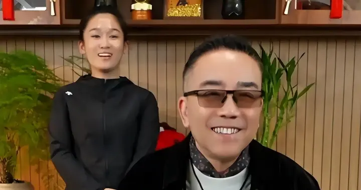 上海德云社开业才1天，恶心的一幕出现，杨议的 “老毛病” 又犯了