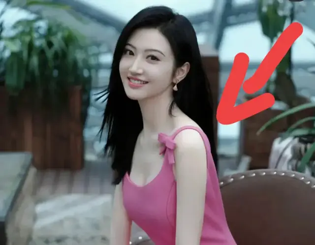 景甜古偶三连扑，是不是说明她没市场了？