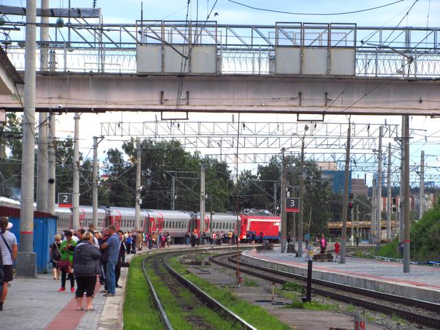 火车|火车旅行分段走，不懂俄语怎么在俄罗斯境内买火车票？