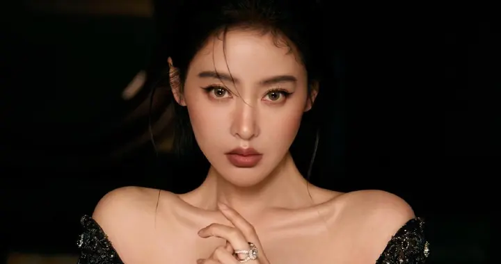 张天爱黑色纱裙写真