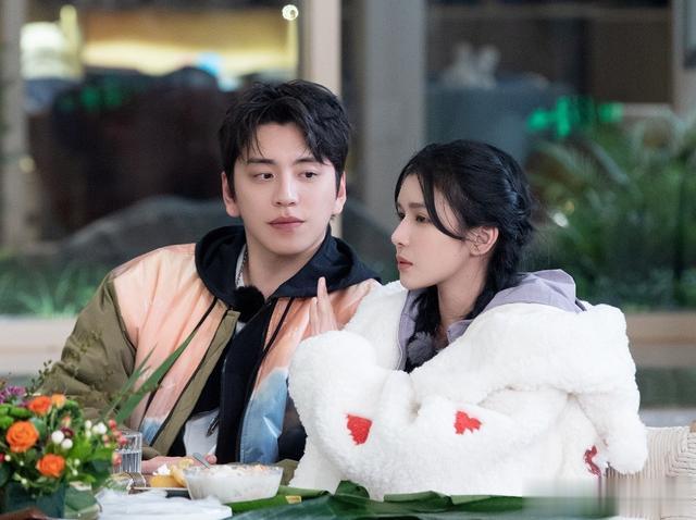 蔡卓宜|同步发文，还一唱一和，蔡卓宜和王大陆隔空秀恩爱