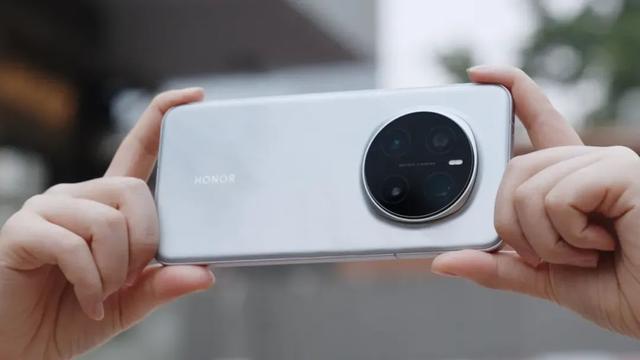 2025 国补后最值得入手的 4 款手机，16+512GB 版本闭眼入不亏