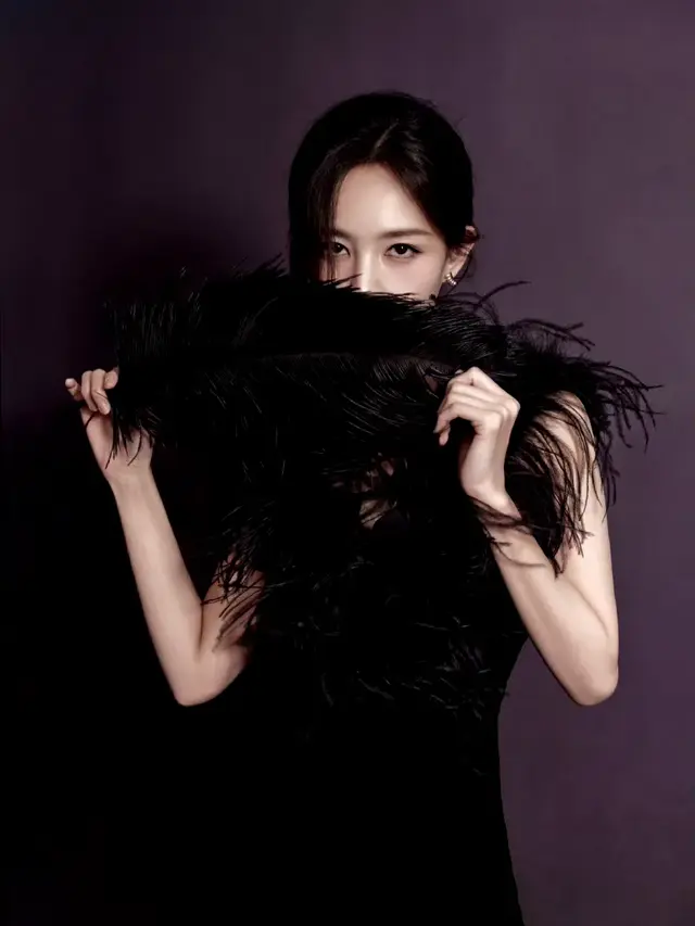 李一桐身材展示