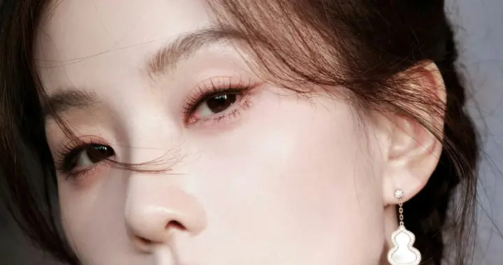 刘诗诗｜这幽怨的眼神绝了！诗爷内心戏满分