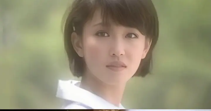 美人迟暮！范文芳也做医美了？苹果肌高耸，整张脸好僵硬，可惜了