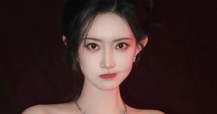 孟子义尖叫之夜，红色抹胸礼服写真美图