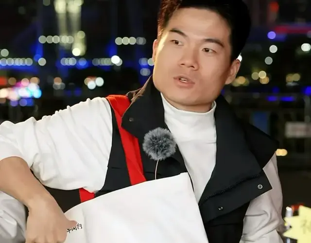 与辉同行包包19.8秒卖2.4w件，胖东来帆布包卖241元 网友发现情况