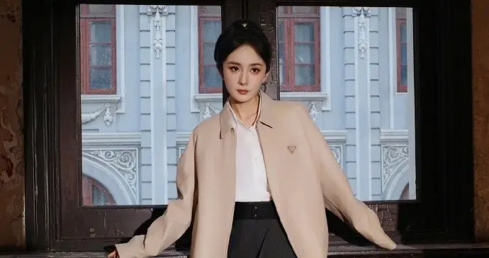 39岁杨幂行程满到爆，结婚真的没戏了？