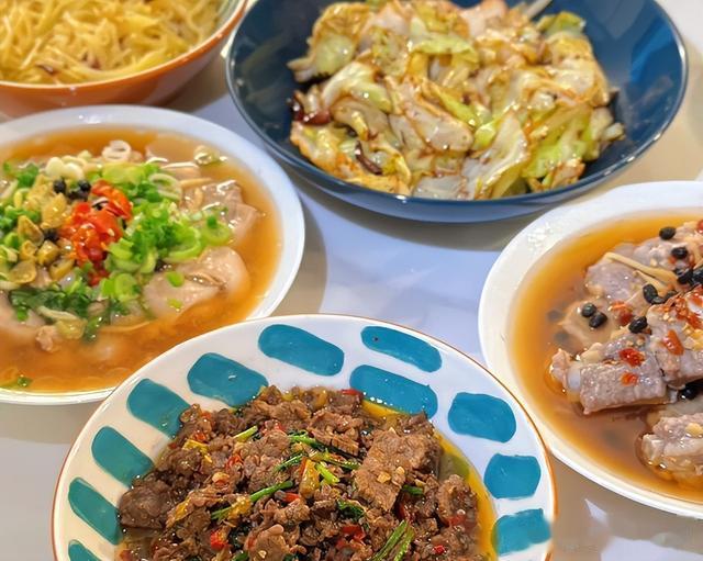 浙江37岁男子想离婚，晒媳妇做的午餐并抱怨：连个饱饭都吃不上