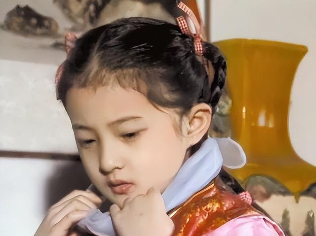 “小婉君”金铭44岁现状，个子太矮，事业受挫，单身未婚未孕