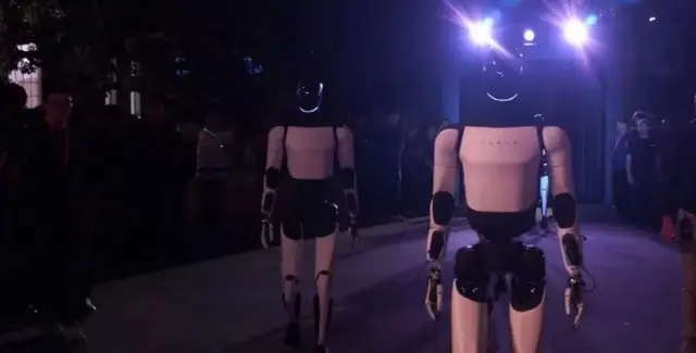 特斯拉 两三万美元的人形机器人：引领未来科技的革命