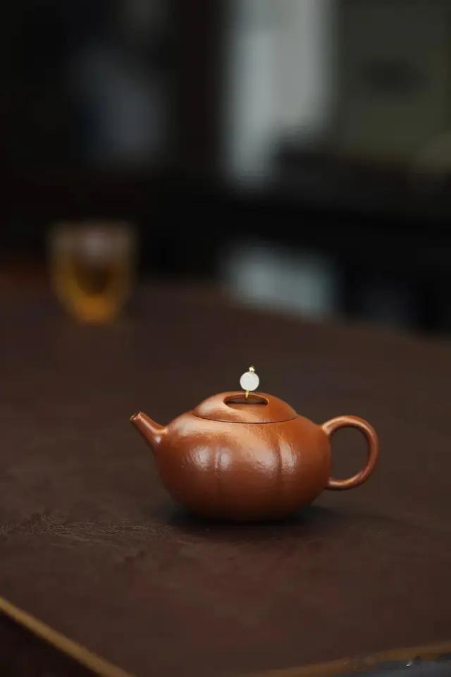 紫砂壶是看职称还是看壶的做工