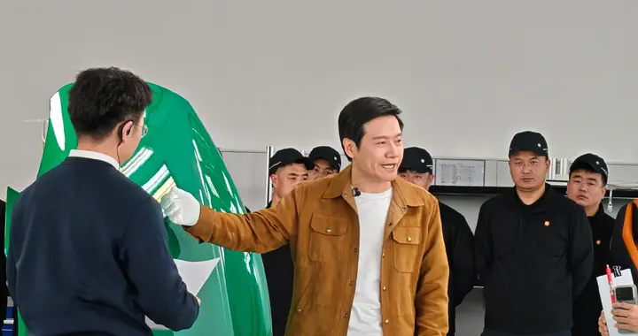 拆車辟謠定目標 四小時直播雷軍干了三件大事