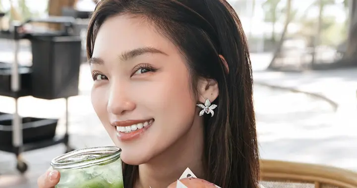 主持人蓝羽今日份游玩美拍，悠闲自在