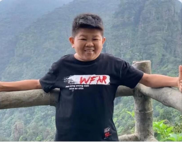 网红小六的逆袭之路，从不被看好到成千万网红，不懂珍惜惨遭崩盘