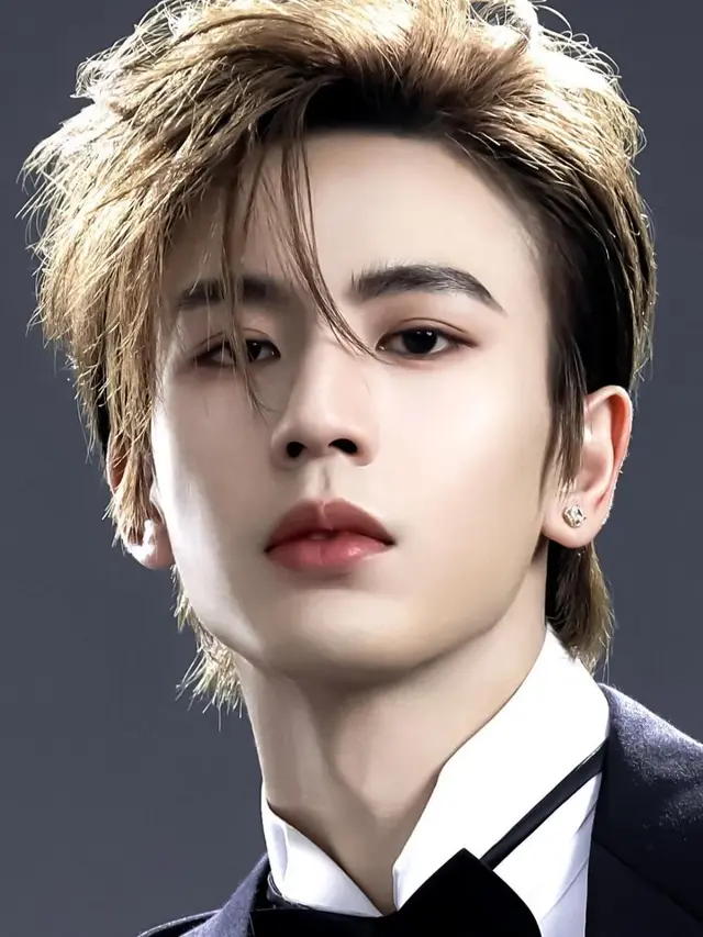 张凌赫：从潜力新星到“当上头男”的进阶之路