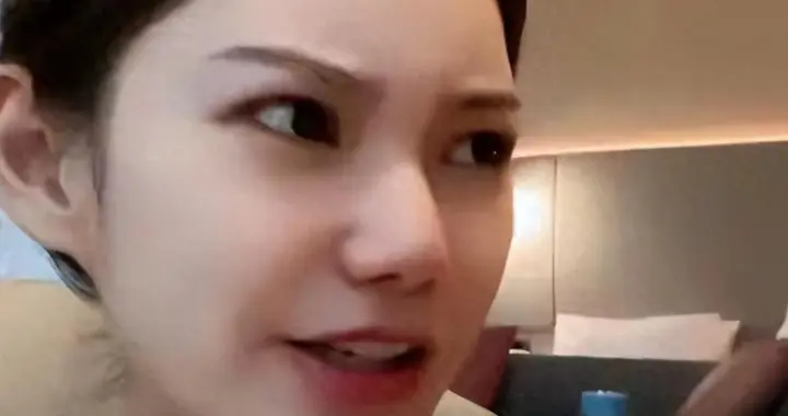 马筱梅和男性朋友打球，拖延不回北京走大S老路，汪小菲成\笑话\