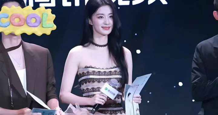 王楚然高的只剩腿了 ???