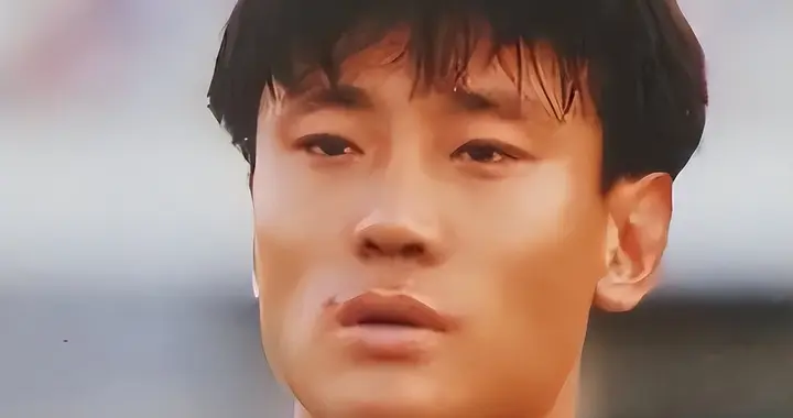 高峰也没想到，他当年狠心抛弃的儿子，如今开始给母亲那英争光了