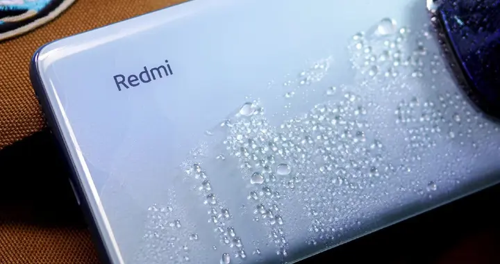 国补后降至千元机，耐摔曲屏+骁龙7sGen3+6200mAh，红米诚意倍增