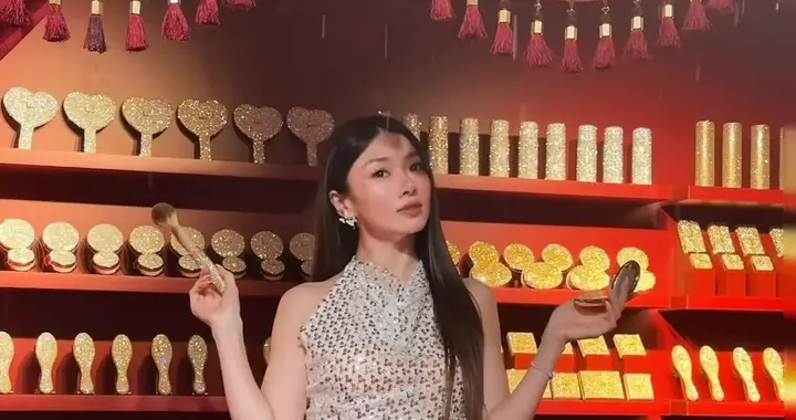 郑恺前女友程晓玥疑似怀二胎，小腹隆起明显孕味十足