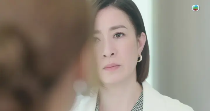 TVB最佳女配角惊喜客串《新闻女王2》，与佘诗曼首度合作斗专业