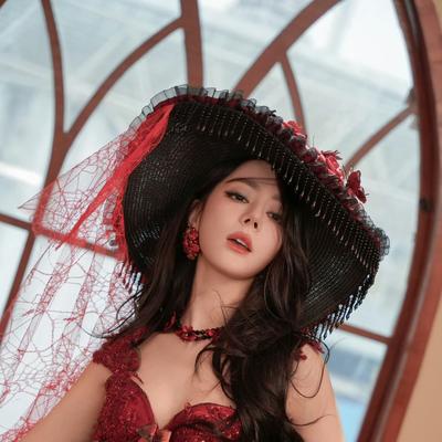 涅槃重生见墨鸦：迪丽热巴这顶帽子我先夸了