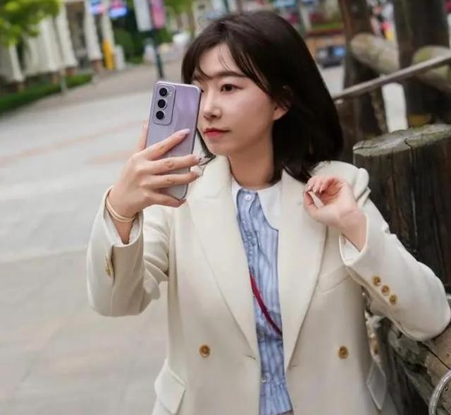 2829元，入手顶配版OPPOReno12Pro，那是物有所值的！