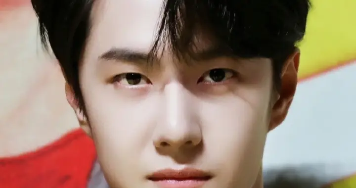 连夜炸锅！王一博官宣不续乐华，顶流跑路戳破内娛最恨真相