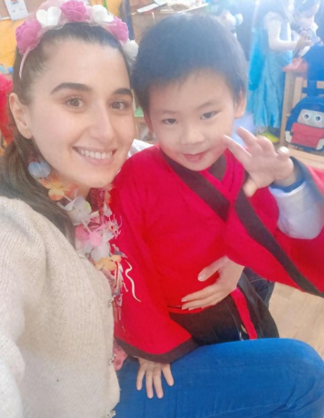 我程序员，裸辞60万年薪全家移居希腊，没工作，这里2元一度电