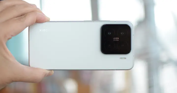 续航拉满+颜值升级！小米16全面曝光，小米15还有必要考虑吗？