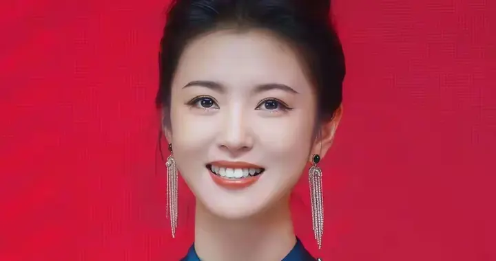 李云霄，在云端上的仙女