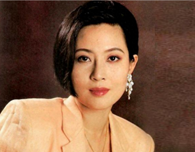 著名女星傅丽莉：嫁给帅哥孙淳，人到中年依然有遗憾和眼泪