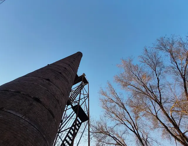 人工智能时代，哪些\铁饭碗\正在批量生锈？
