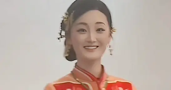 大衣哥前儿媳陈亚楠订婚，新郎正脸曝光，评论出现恶心一幕引热议