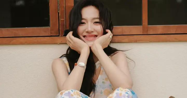 李兰迪，和春天撞个色。