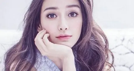 为啥全网都宠杨颖？颜值能打不算啥？她凭啥圈粉这么久？