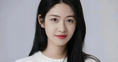 荧幕新星向涵之：从《小敏家》走向“星辰大海”的华裔女孩